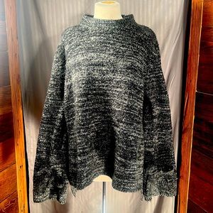 Oversized Sweater with cute details